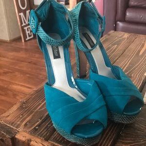 White House Black Market heels